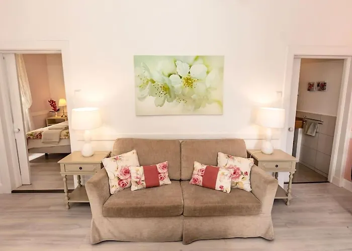 아파트 Private Pool Apt. With Great View 푼샬