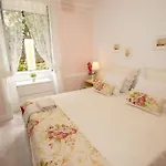 Private Pool Apt. With Great View * Funchal (Madeira)
