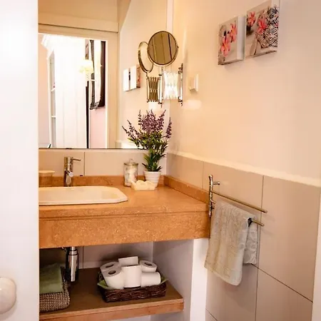 Private Pool Apt. With Great View Daire *