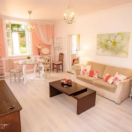 Private Pool Apt. With Great View Daire