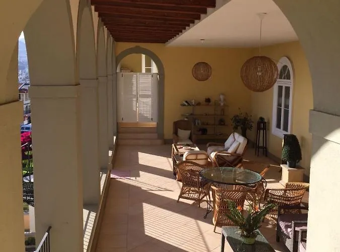 Private Pool Apt. With Great View * Funchal (Madeira)