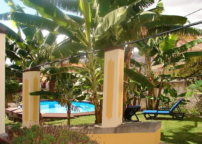 Private Pool Apt. With Great View * Funchal (Madeira)