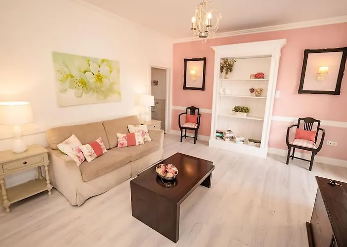 Private Pool Apt. With Great View * Funchal (Madeira)