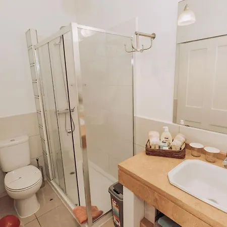 아파트 Private Pool Apt. With Great View 푼샬